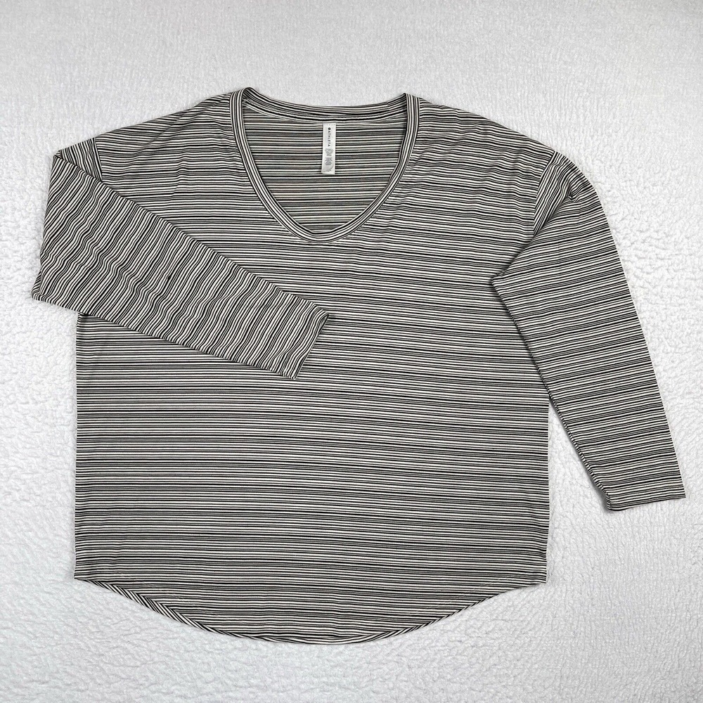 Athleta Shirt Womens XL Gray Black Cloudlight Stratus Striped Top Ladies Casual